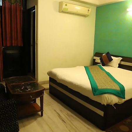 Airport Hotel Aerocity Inn New Delhi Buitenkant foto