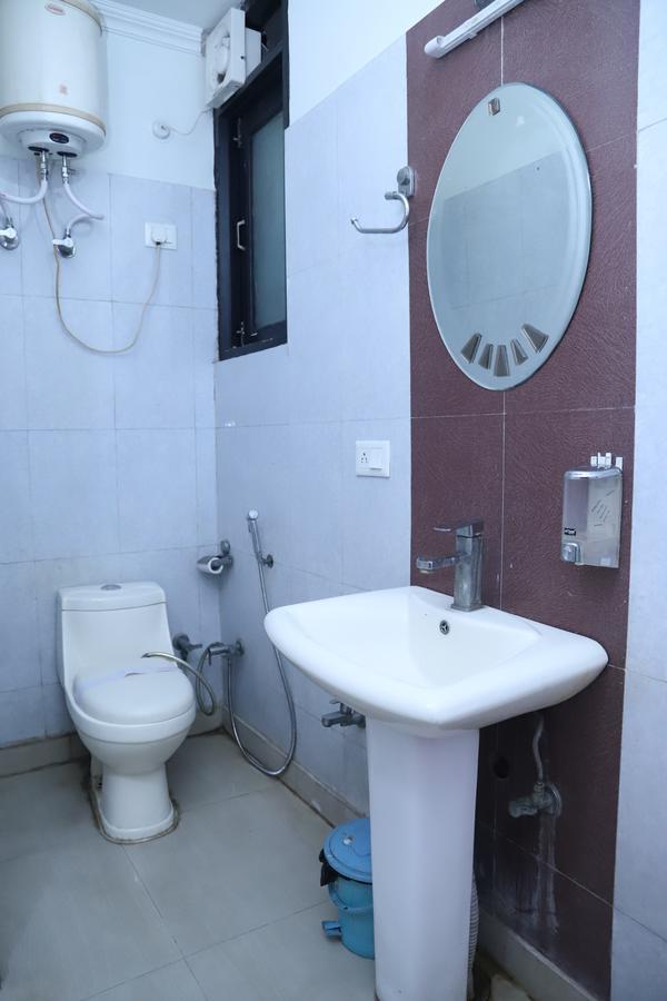 Airport Hotel Aerocity Inn New Delhi Buitenkant foto