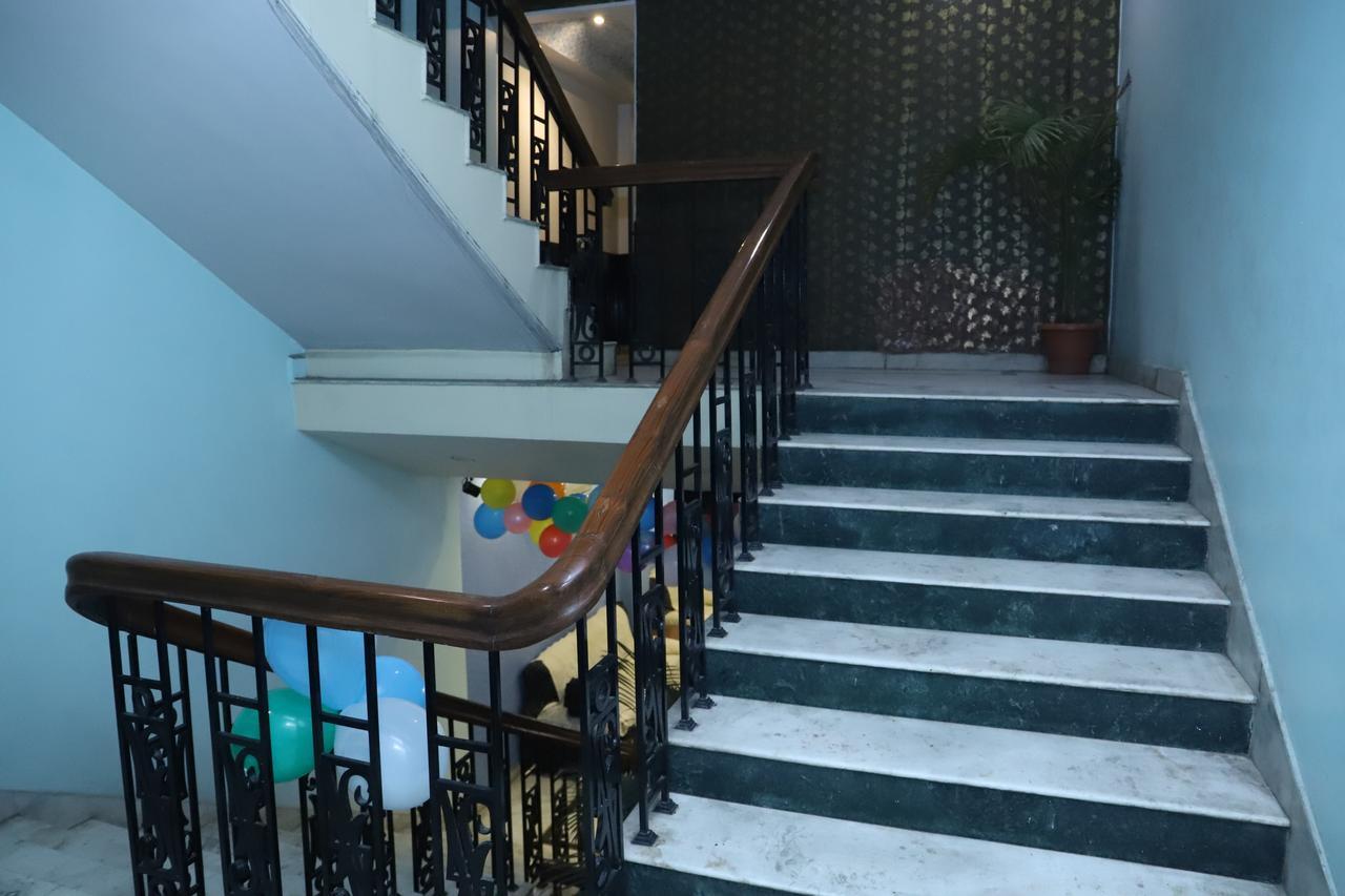 Airport Hotel Aerocity Inn New Delhi Buitenkant foto