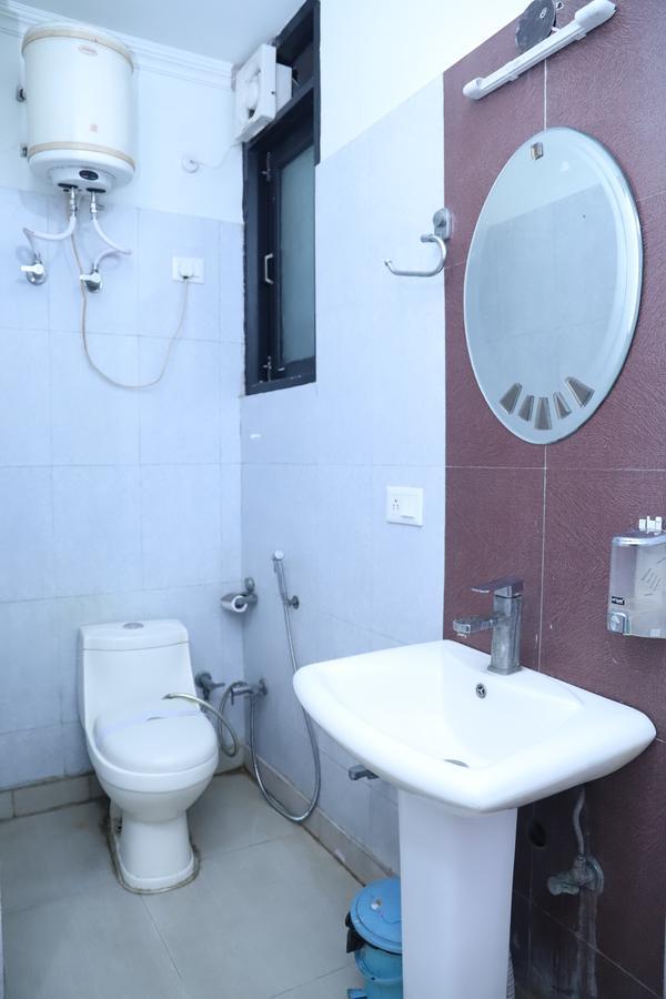 Airport Hotel Aerocity Inn New Delhi Buitenkant foto
