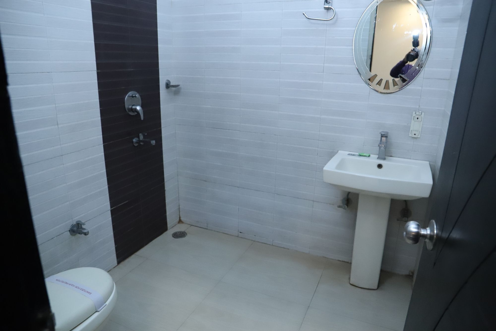 Airport Hotel Aerocity Inn New Delhi Buitenkant foto